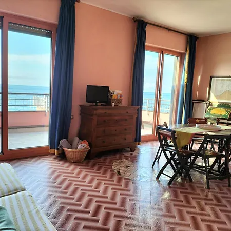 Lejlighed Arveja Sea Breeze House By The Sea View